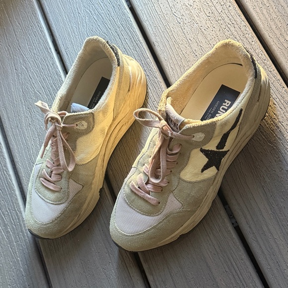 Golden Goose Running Beige and Black Star Sneakers Size 41 Like New!